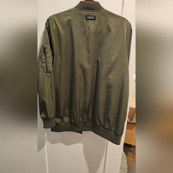 Olive green bomber jacket - Picture 2 of 5